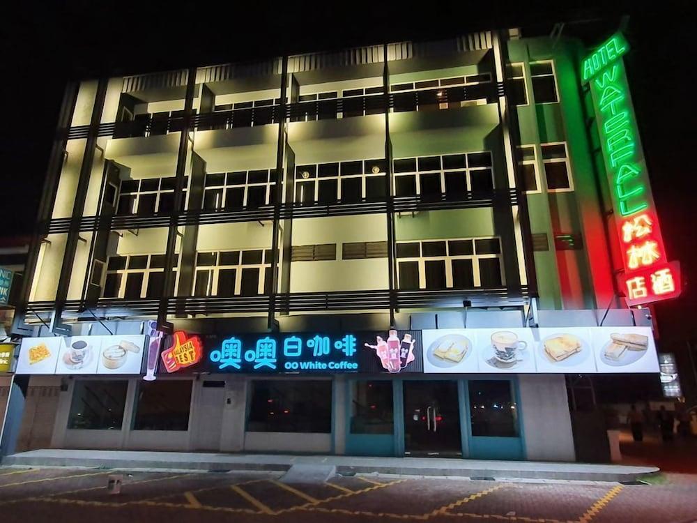 Hotel Waterfall George Town Exterior photo