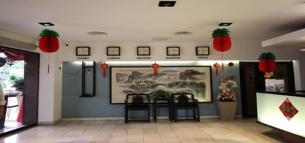 Hotel Waterfall George Town Exterior photo
