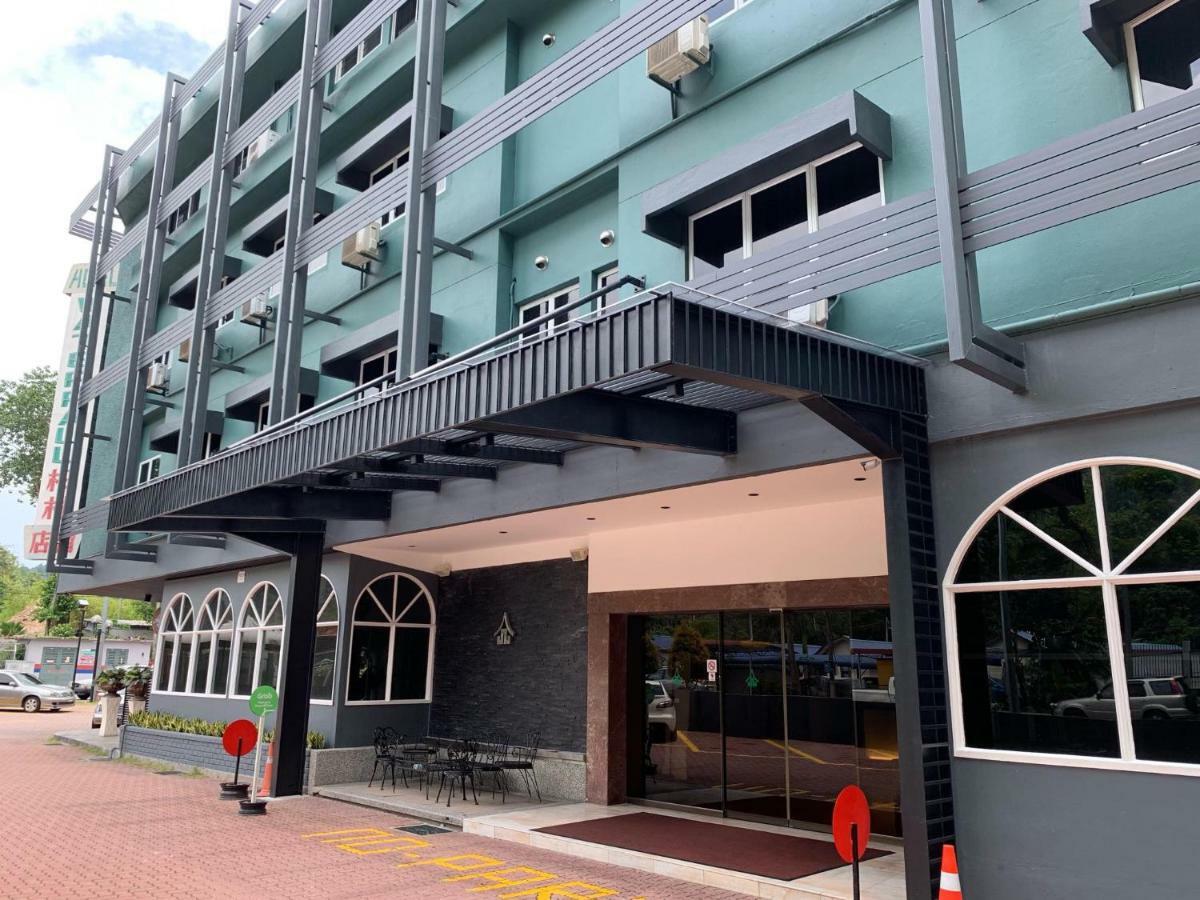 Hotel Waterfall George Town Exterior photo